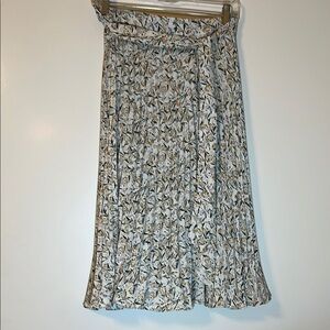Skies Are Blue Leaf Print Midi Skirt size MP